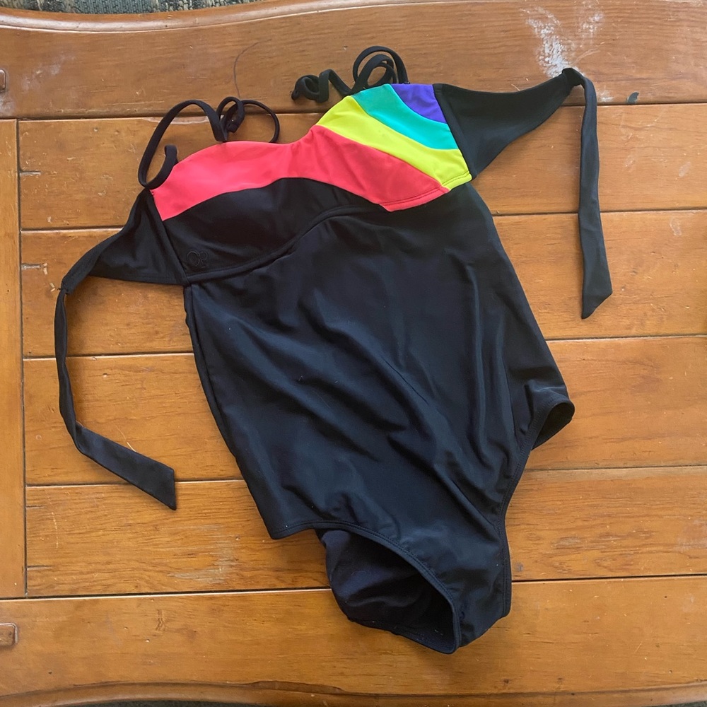 One piece swim suit
